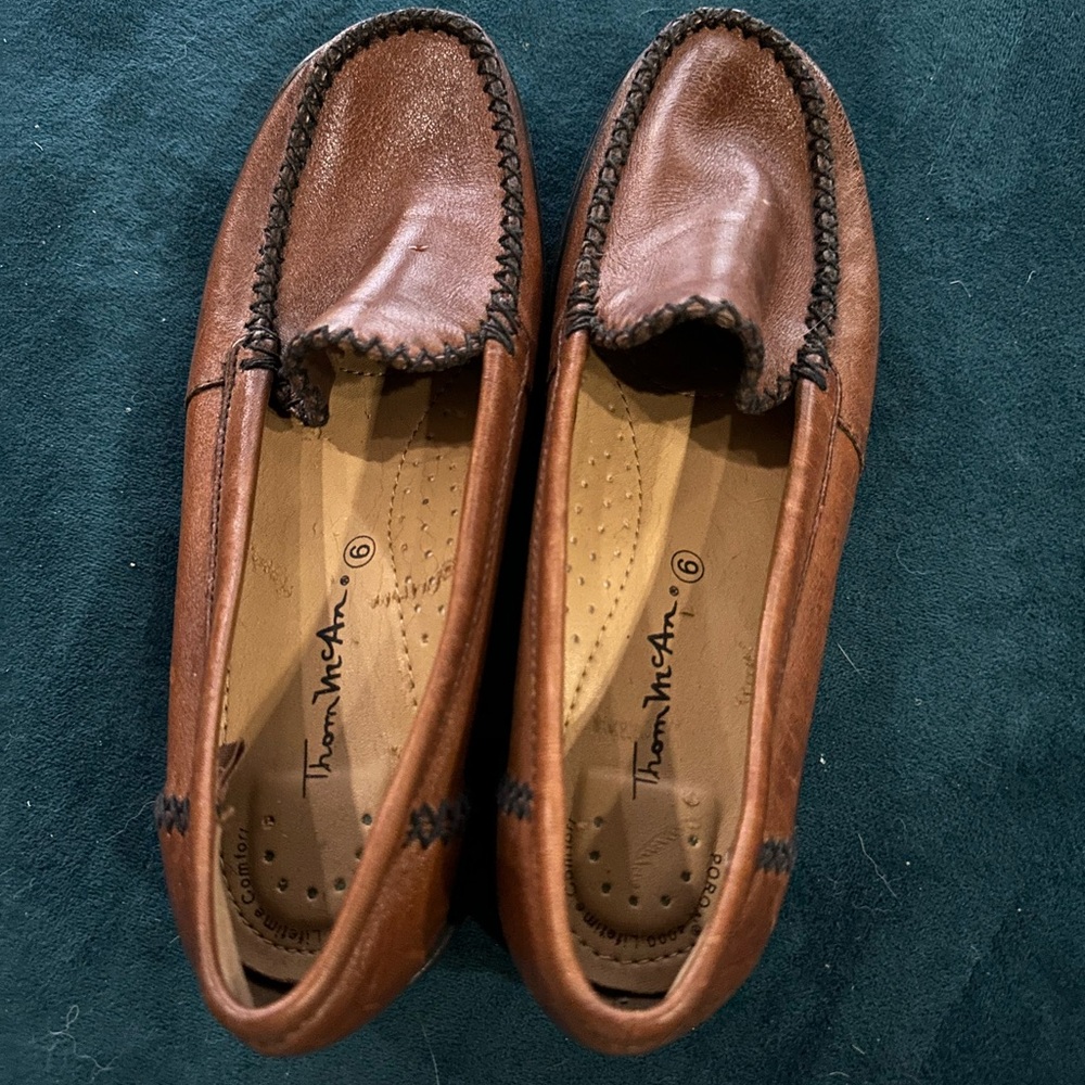 Thom McAn Chestnut Leather Loafers